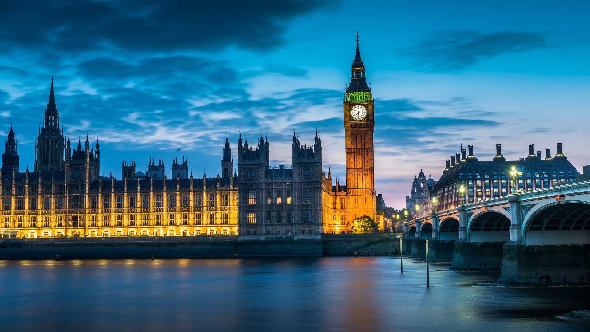 London skyline and river