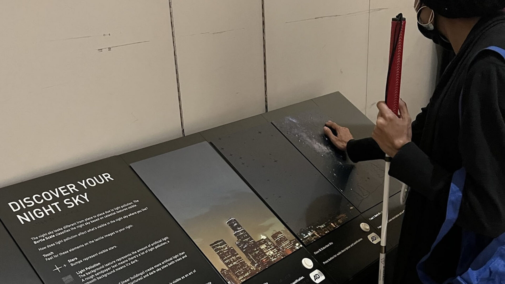 User/Expert testing on for an exhibition sign.